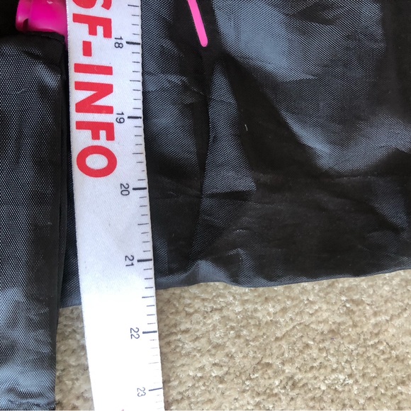 Bundle of 3 qty travel bags. Perfect for any type of trip you are planning. - Picture 10 of 11